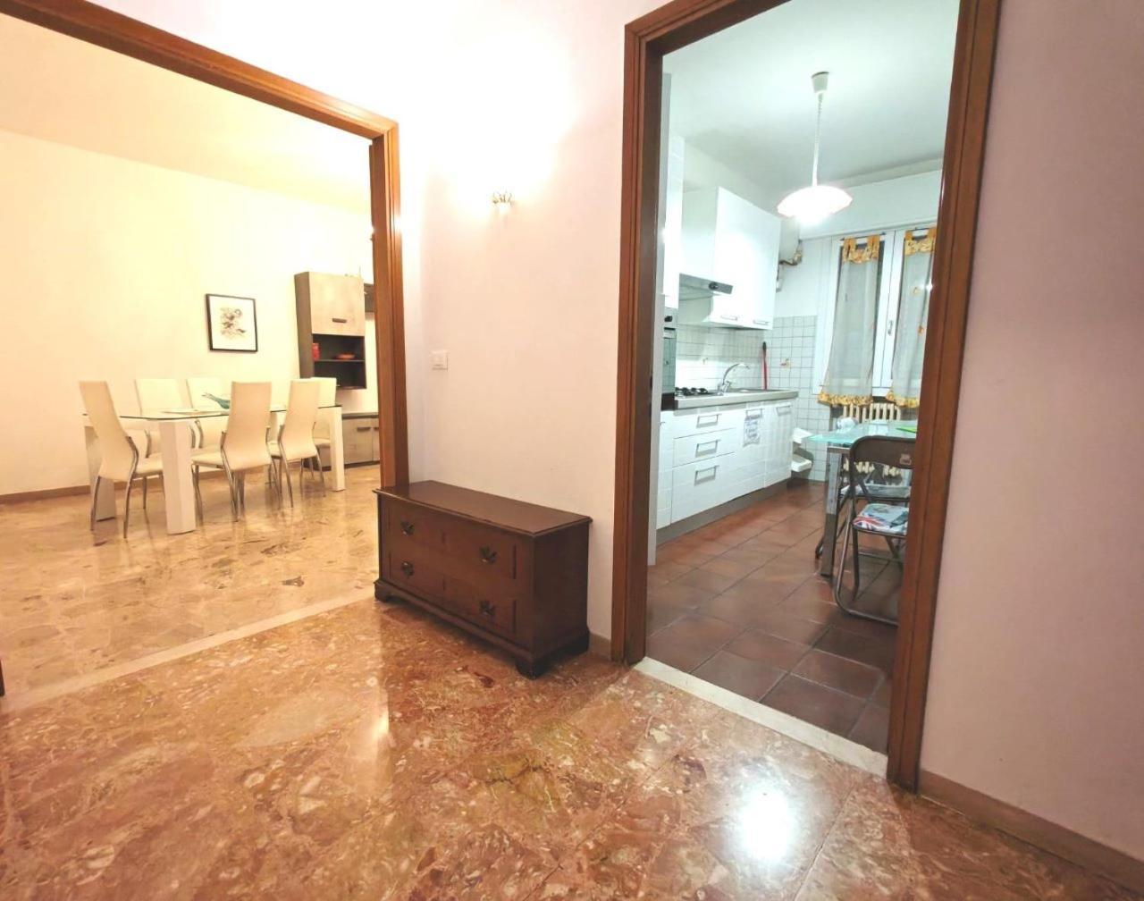 Laura Apartment Venice 4 P. 15 M To Venice Местре Екстер'єр фото